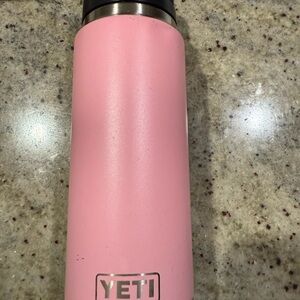 YETI Pink Bottle 26 oz